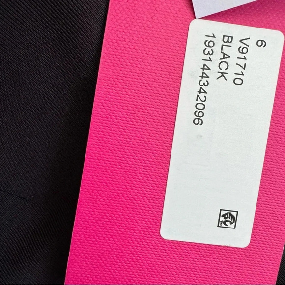 NWT Vince Camuto Tie Front Key Hole Halter One Piece Swimsuit Black Size 6 - Picture 10 of 12